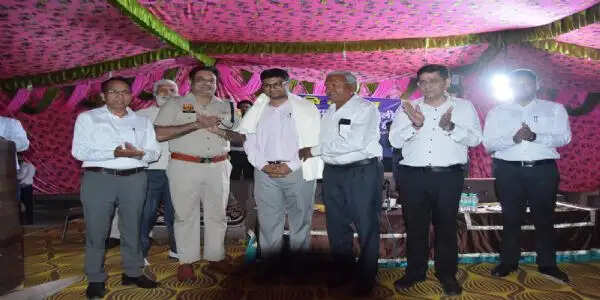 यमुनानगर में प्रशासन गांवों तक पहुंचा, रात्रि प्रवास में सुनी जन समस्याएं