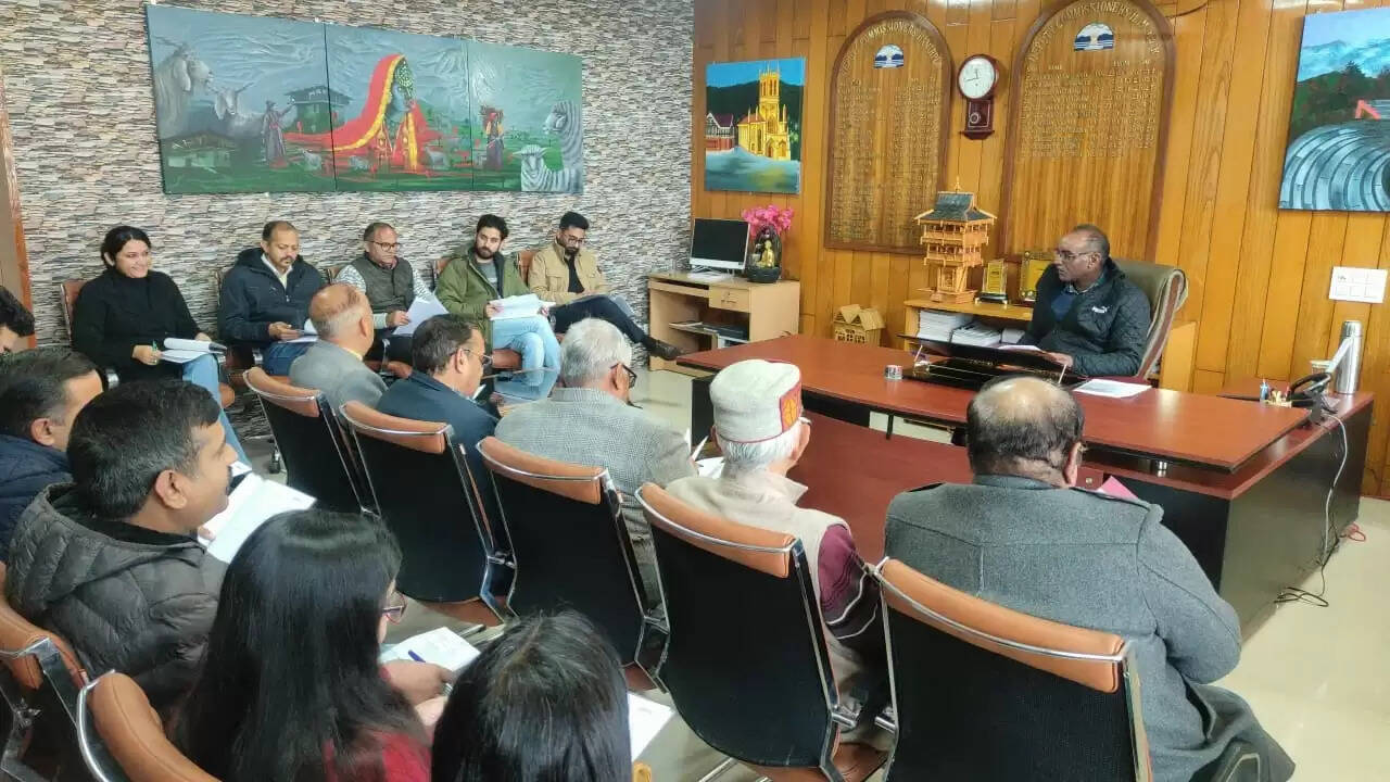 सड़क दुर्घटनाओं में कमी लाने के लिए उठाएं कड़े कदम : अमरजीत सिंह