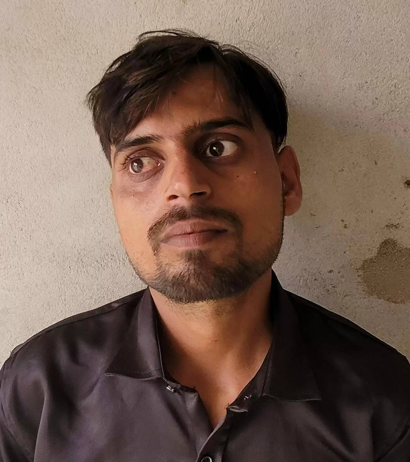 प्राइवेट स्लीपर बस में जहरखुरानी का शिकार बना युवक, नकद व मोबाइल लूटा