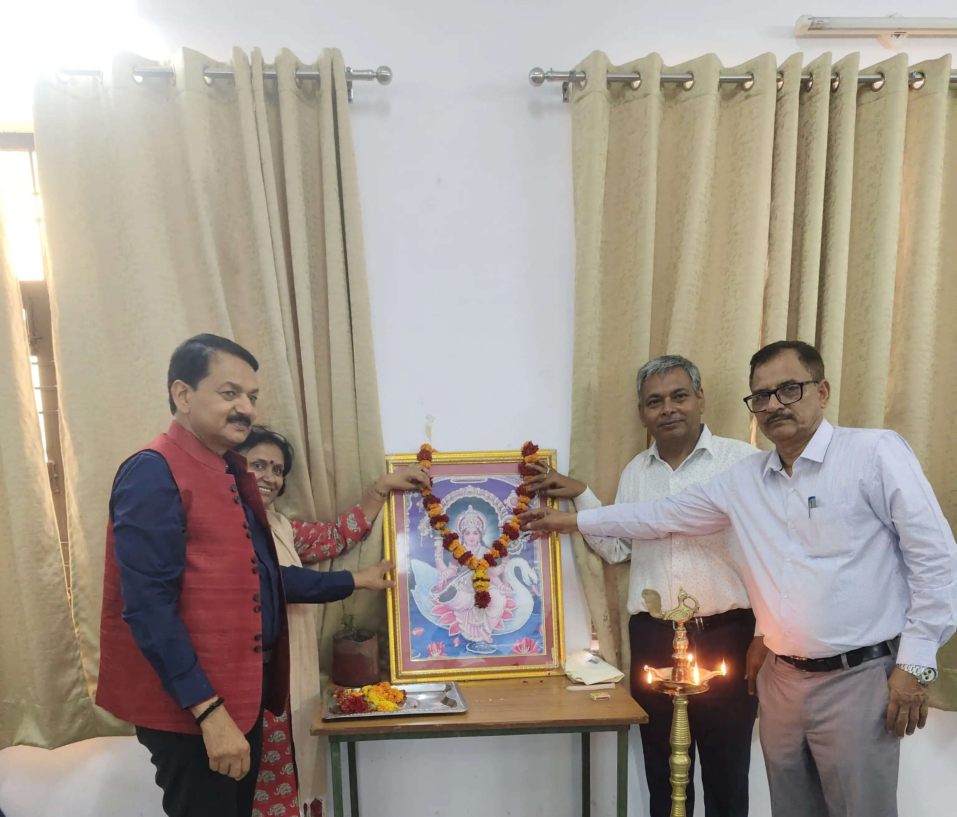 प्रचलित विधि के साथ-साथ नयी तकनीक से जुड़े विषयों का अध्ययन करें छात्र : प्रो जीके गोस्वामी