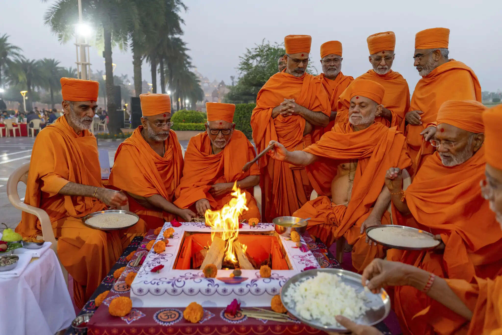 दिल्ली के अक्षरधाम में 108 फीट ऊंची श्री नीलकंठ वर्णी प्रतिमा की प्राण-प्रतिष्ठा कल