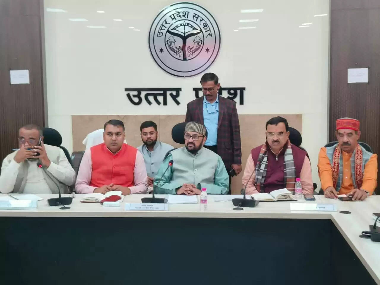 महानगर के प्रभारी मंत्री योगेन्द्र उपाध्याय ने बुलाई समीक्षा बैठक, दिए आवश्यक निर्देश