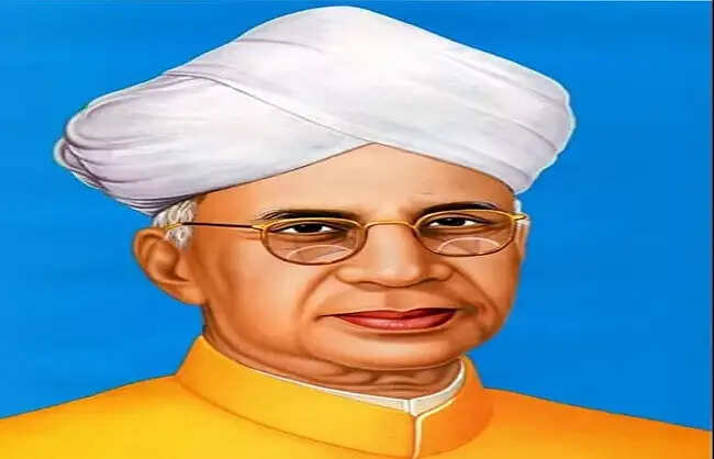 केजरीवाल ने सर्वपल्ली राधाकृष्णन की जयंती पर किया नमन, देशवासियों को शिक्षक दिवस की दी शुभकामनाएं