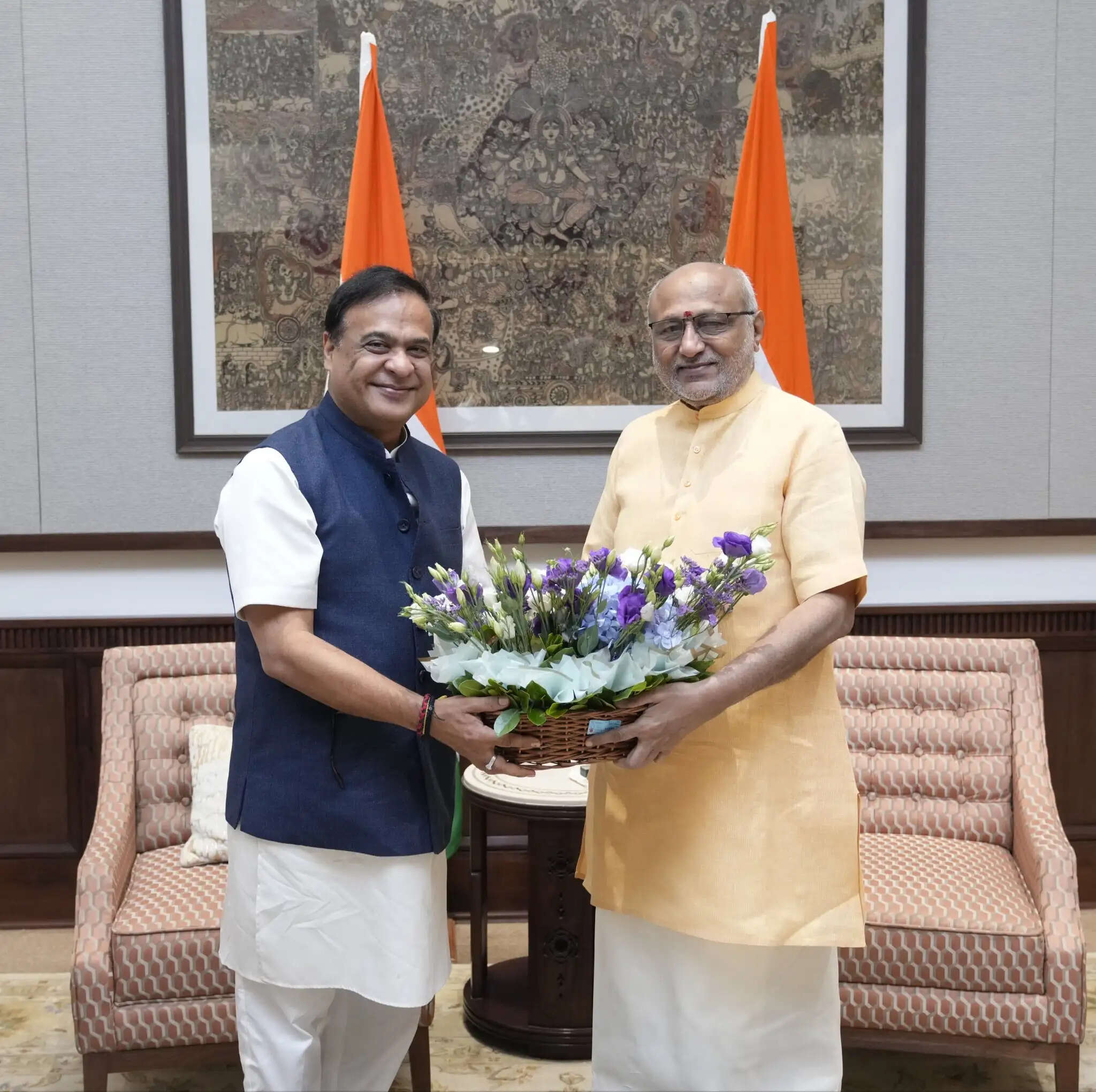 उपराष्ट्रपति से मिले असम के मुख्यमंत्री, विभिन्न विकास योजनाओं पर की चर्चा