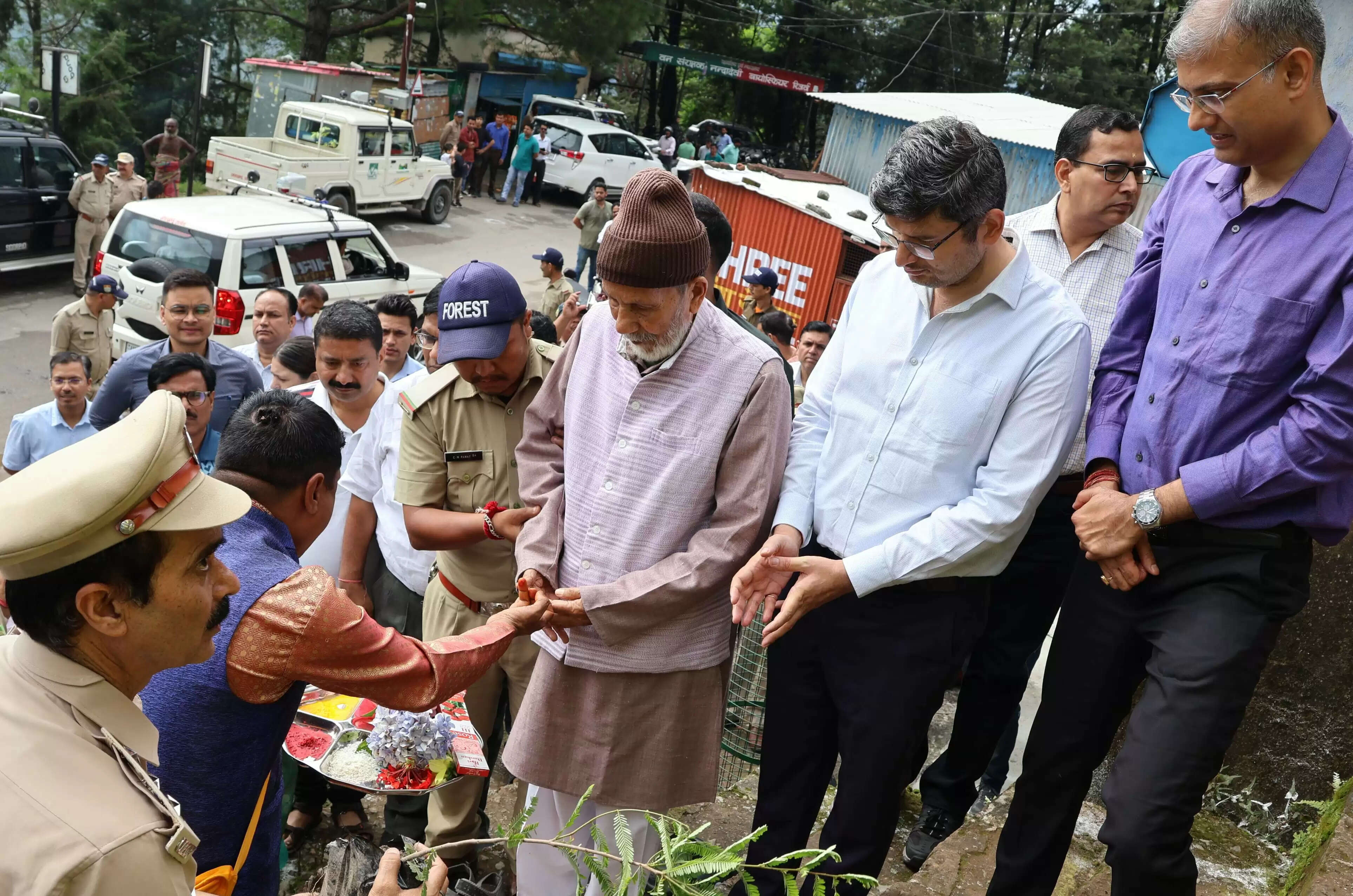 पर्यावरणविद् चंडी प्रसाद भट्ट ने युवाओं को प्रकृति से जुड़ने का दिया संदेश