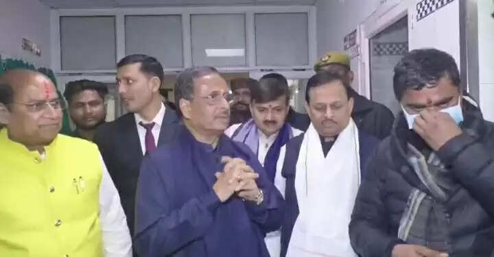 कानपुर भाजपा में सब कुछ सामान्य, मतभेद की कोई बात नहीं : डॉ. दिनेश शर्मा