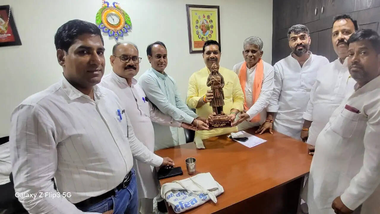 उत्थान को लेकर भाजपा प्रदेश संगठन महामंत्री अजेय कुमार से मिला प्रतिनिधिमंडल