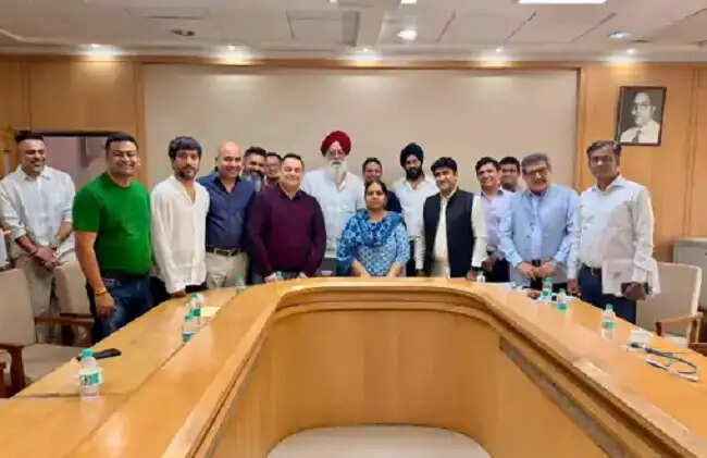 मध्य प्रदेश में एलपीजी का संकट, 12 दिन से होटल-रेस्टोरेंट को नहीं मिले सिलेंडर