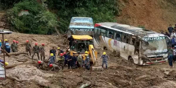 नेपाल में बाढ़ से भीषण तबाही, अबतक 112 लोगों की मौत, सौ से अधिक लापता