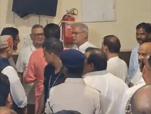 शराब घोटाला मामले में ईओडब्ल्यू और एसीबी की अदालत ने कांग्रेस नेता रामगोपाल अग्रवाल की न्यायिक हिरासत 5 अगस्त तक बढ़ाई