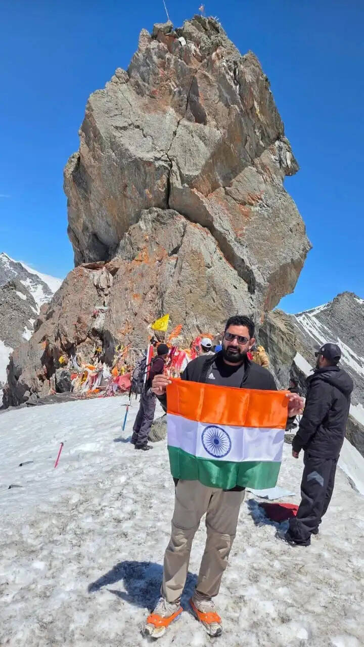 18 दिन में तीन दुर्गम धार्मिक यात्राएं पूरी कर नागदा के युवक ने पेश की मिसाल