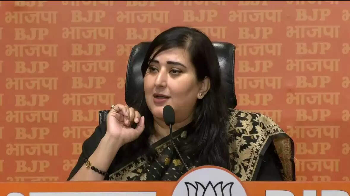 मुख्यमंत्री बनर्जी का दुष्कर्म पीड़िता पर सवाल उठाना दुर्भाग्यपूर्णः बांसुरी स्वराज