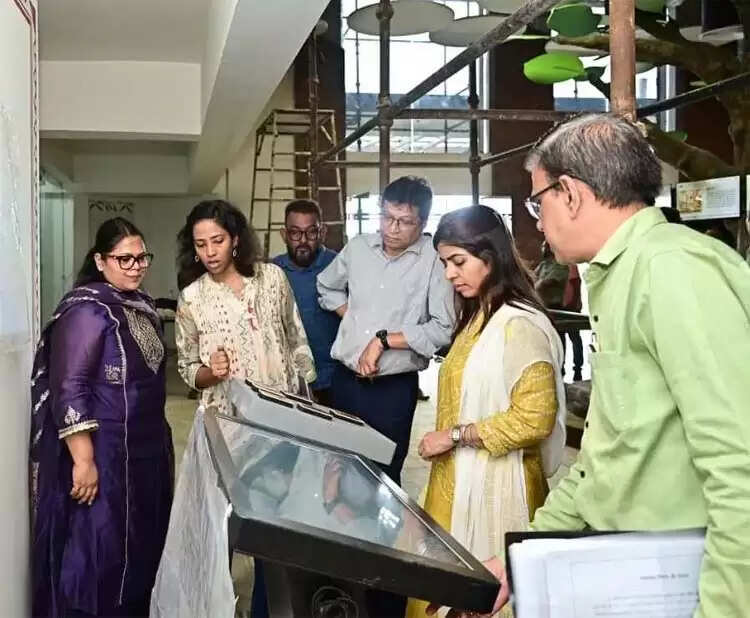 केन्द्रीय जनजातीय मंत्रालय के अधिकारियों ने की संग्रहालय की भव्यता और जीवंत प्रस्तुति की सराहना