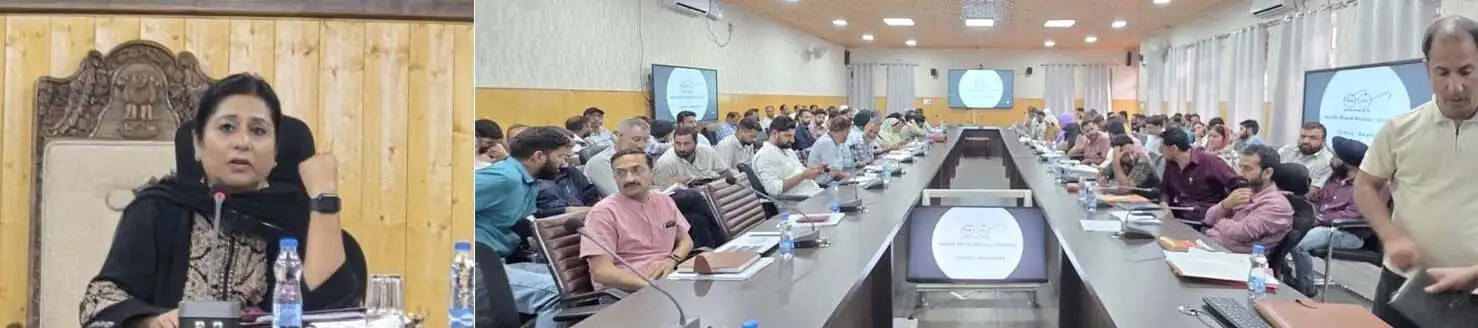 स्वच्छ भारत मिशन (ग्रामीण) के कार्यों में तेजी लाने और डोर-टू-डोर कचरा संग्रहण व्यवस्था मजबूत करने पर जोर