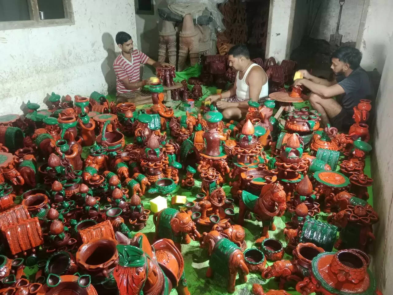 योगी सरकार ने की ब्रांडिंग तो निखर उठा टेराकोटा का कारोबार