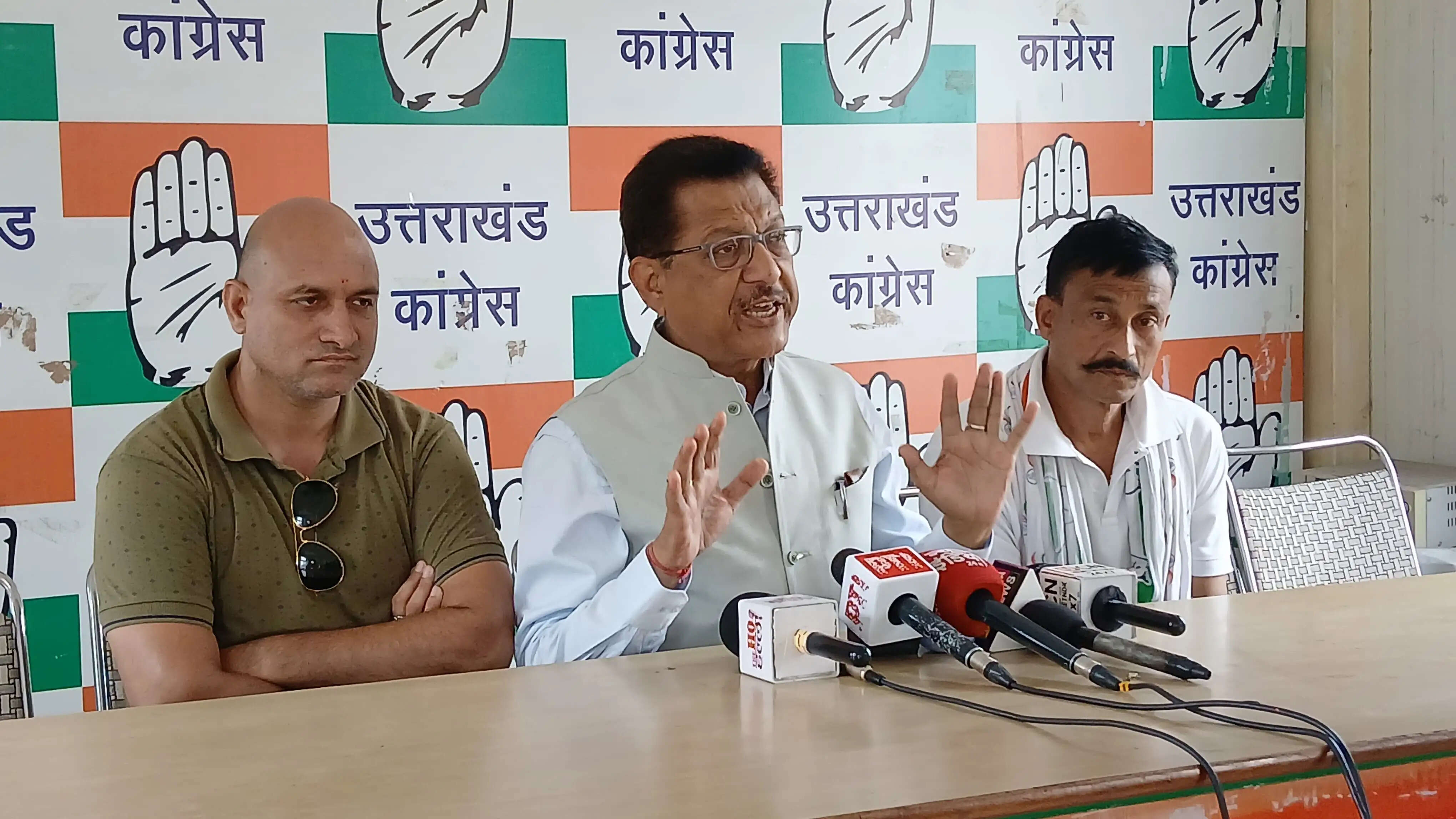 धस्माना ने भाजपा सरकार पर चढ़ावा चोरी का लगाया आरोप
