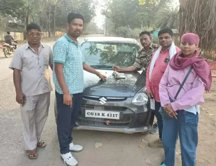 दंतेवाड़ा : एसएसटी की टीम ने चेक पोस्ट नाका भांसी में एक लाख चार हजार 500 रुपये किया जब्त