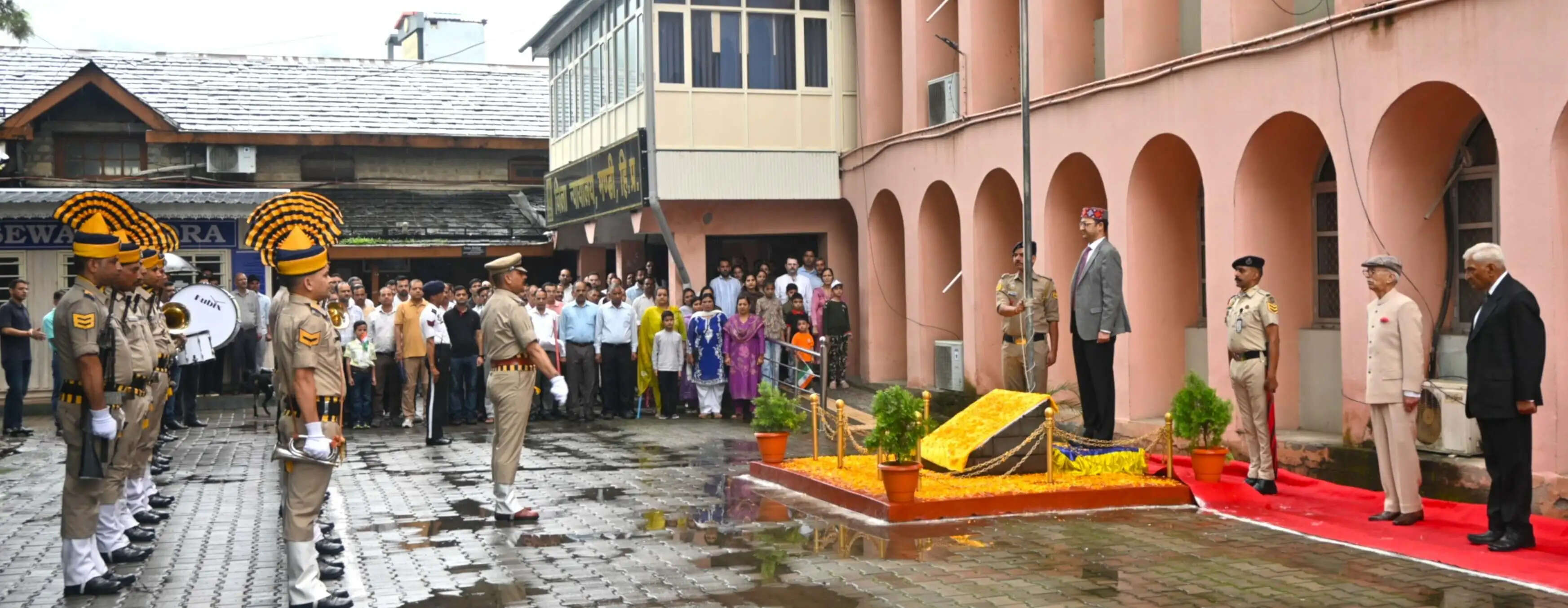 कोर्ट परिसर मंडी में हर्षोल्लास से मनाया गया 80वां स्वतंत्रता दिवस