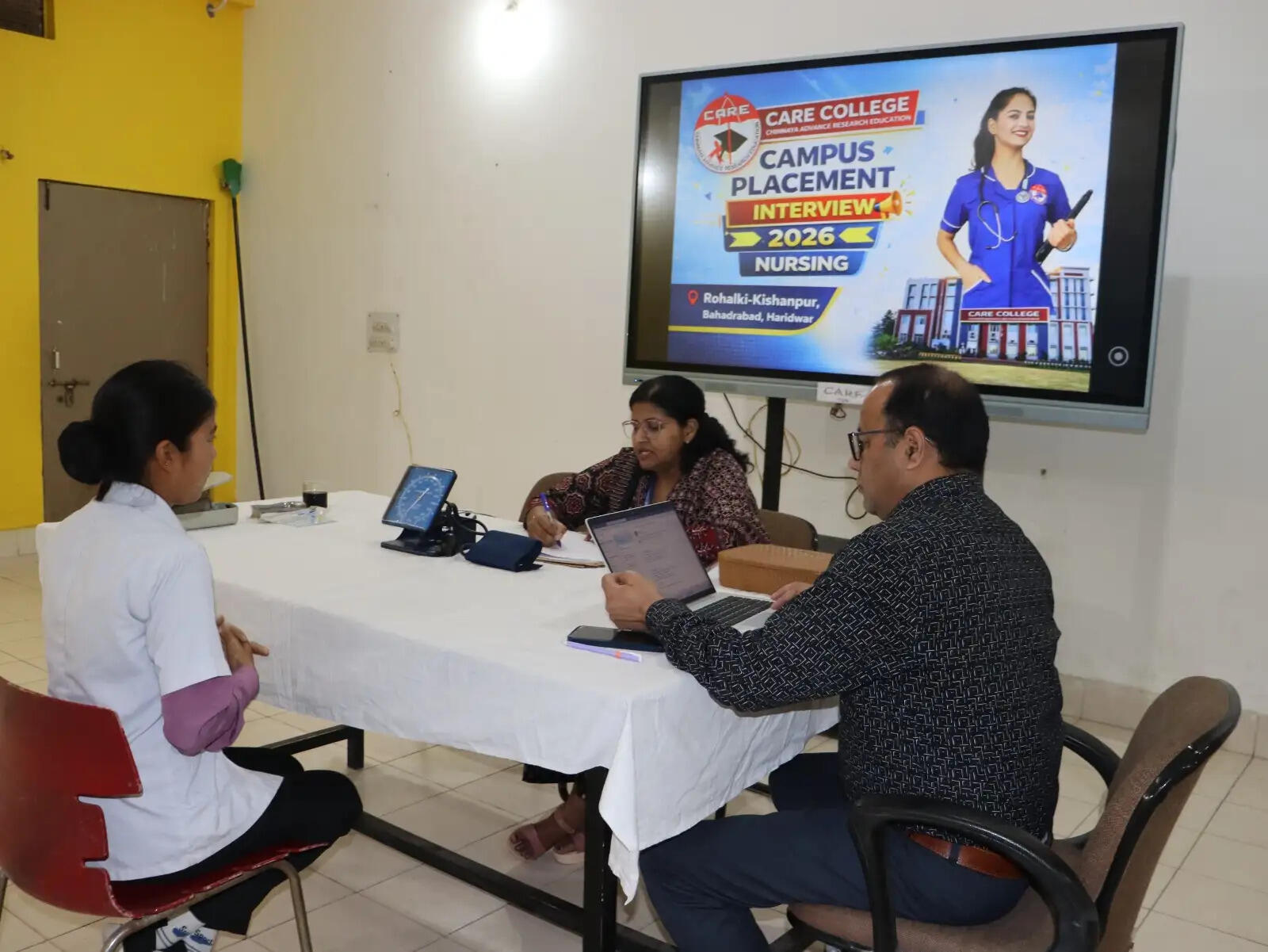 केयर कॉलेज ऑफ नर्सिंग में प्लेसमेंट ड्राइव आयोजित