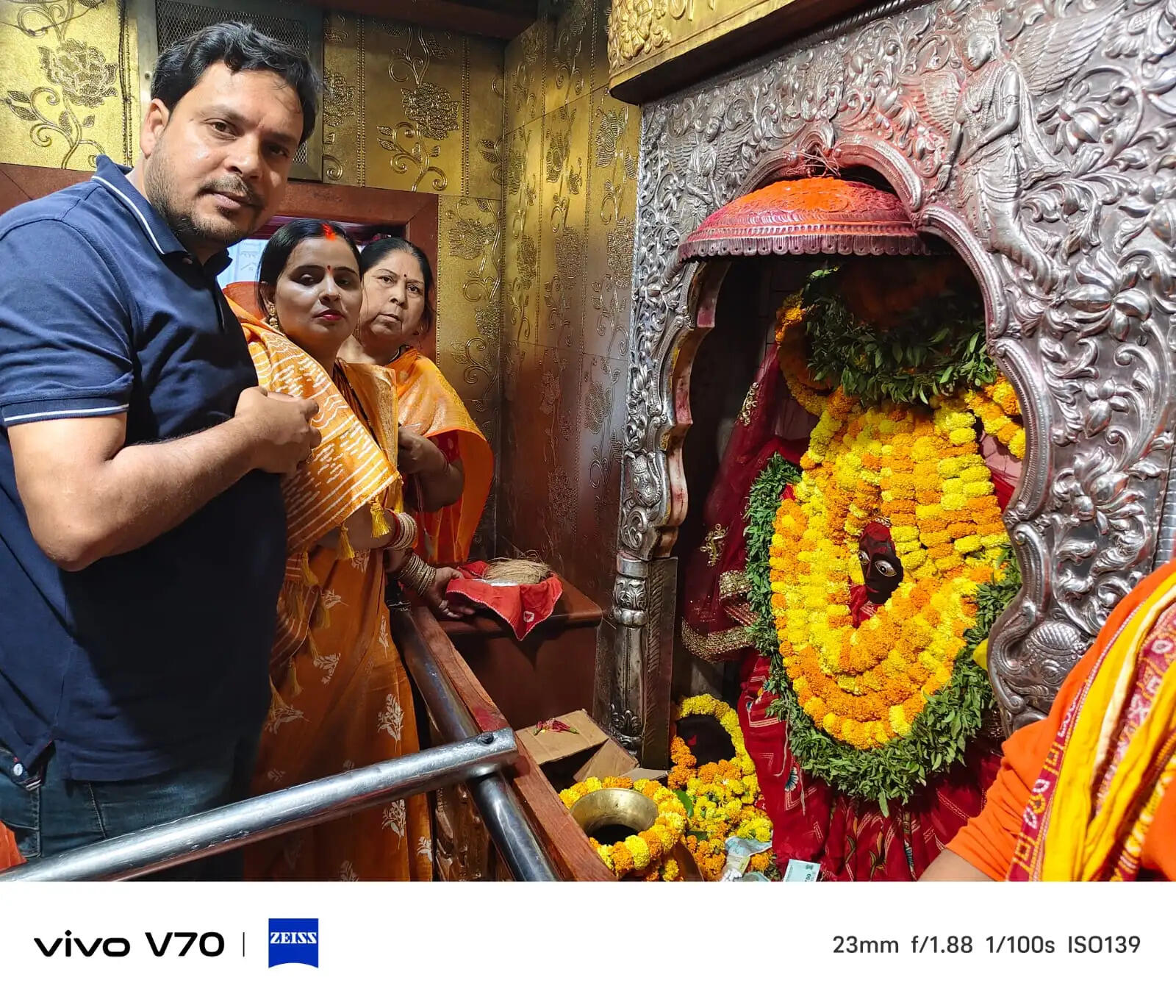 बुद्ध पूर्णिमा पर शीतला चौकियां धाम में उमड़ा आस्था का सैलाब, 50 हजार श्रद्धालुओं ने किए दर्शन