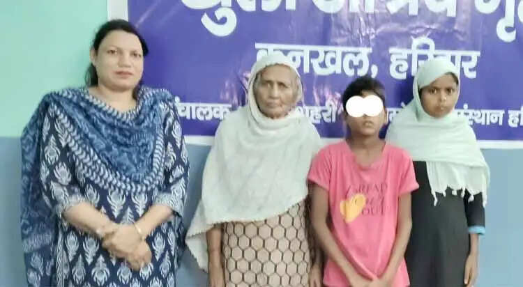 हरिद्वार में 15 दिन बाद मिला घर से निकला बालक, परिजनों को सौंपा