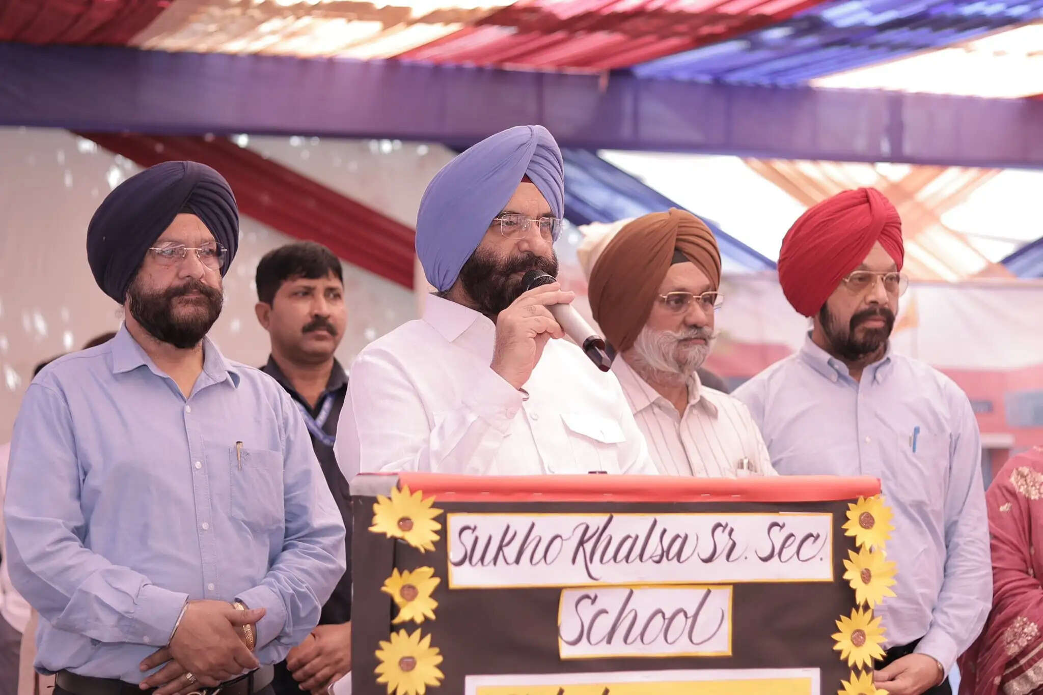 मंत्री सिरसा सुखो खालसा सीनियर सेकेंडरी स्कूल के 'प्लैटिनम जुबली' समारोह में हुए शामिल