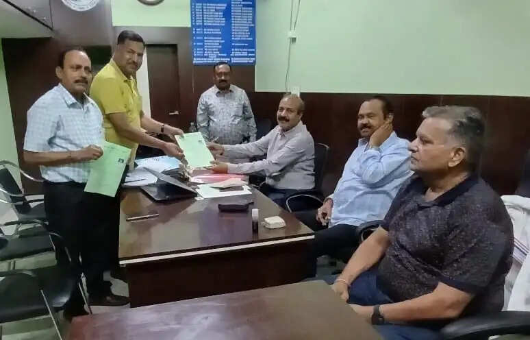 रामगढ़ चेंबर सेवा ट्रस्ट के अध्यक्ष के लिए हुआ नामांकन