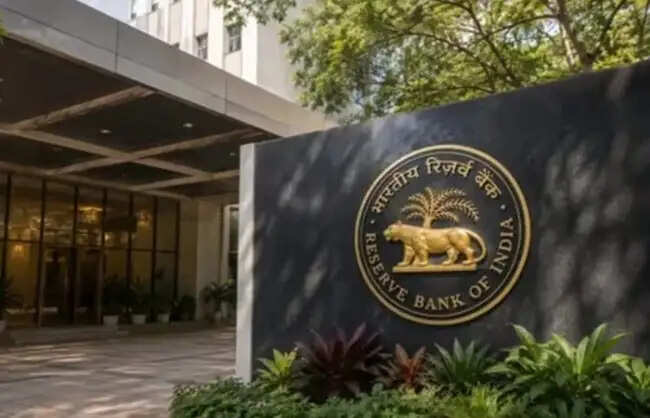 आरबीआई सरकारी तेल कंपनियों को 12 अक्टूबर से देगा स्पेशल डॉलर विंडो की सुविधा