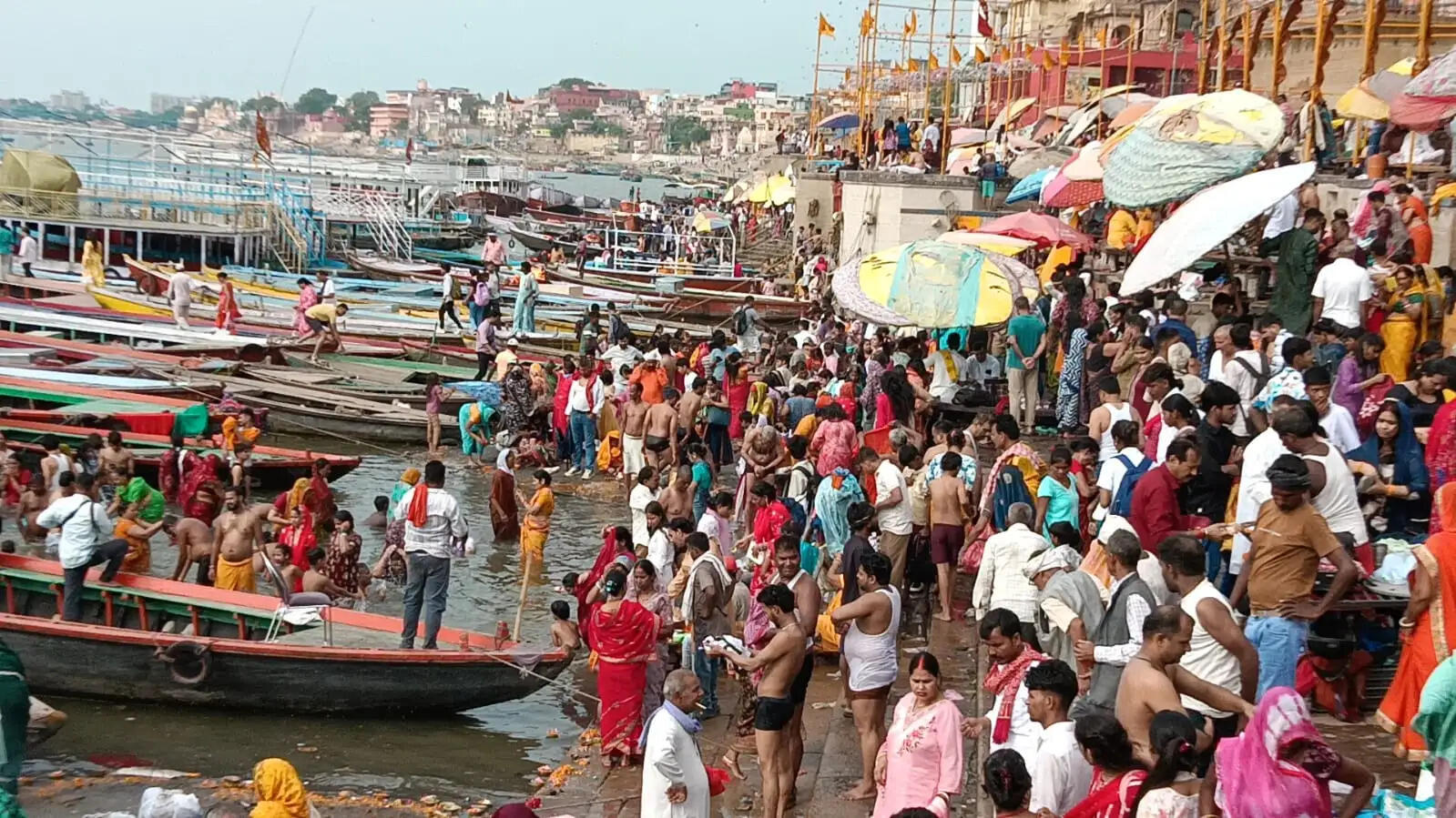 वाराणसी का बाबतपुर एयरपोर्ट रोड बनेगा ‘स्पिरिचुअल गेटवे’,भव्य महाकाल स्तंभ स्थापित किए जाएंगे