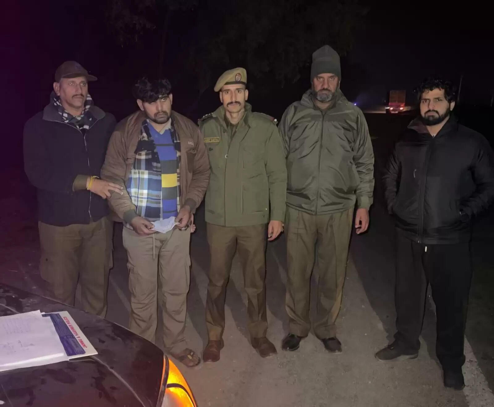 लखनपुर पुलिस ने 12 ग्राम हेरोइन के साथ एक नशा तस्कर दबोचा