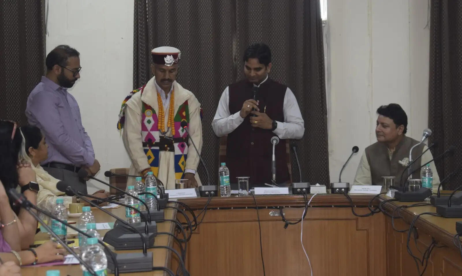धर्मशाला और पालमपुर नगर निगम के नवनिर्वाचित पार्षदों ने ली पद एवं गोपनीयता की शपथ