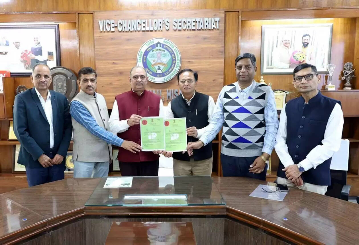 हिसार : मधुमक्खी मल्टीपरपज डिस्पेंसर के लिए हकृवि को मिला पेटेंट