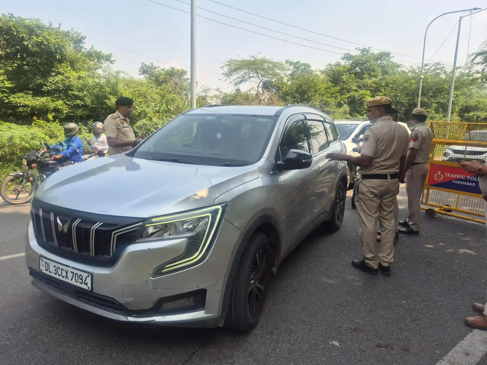 फरीदाबाद : प्रदर्शन के मद्देनजर अलर्ट रही पुलिस, नाके लगाकर की जांच