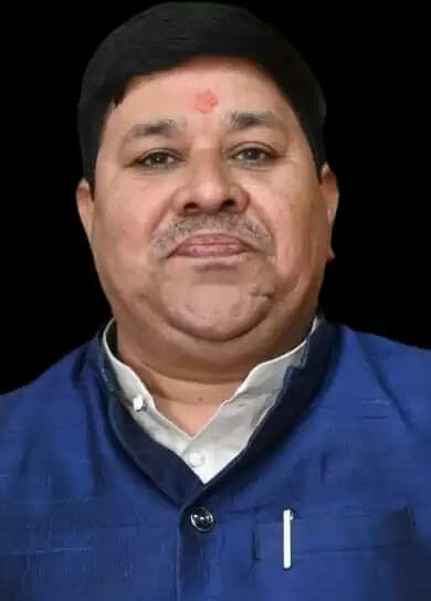 स्कूलों में शुल्क वृद्धि पर कार्रवाई नहीं होने से अभिभावक नाराज