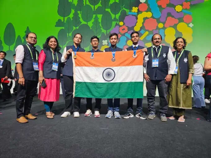 प्रधानमंत्री ने बायोलॉजी और केमिस्ट्री ओलंपियाड के भारतीय मेडल विजेताओं को दी बधाई
