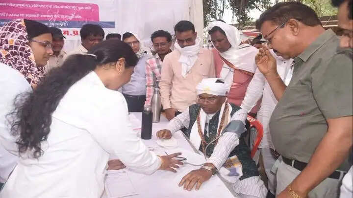 आदि उत्सव में शामिल हुए केन्द्रीय मंत्री ओरांव, बोले- जनजातीय समुदाय का यह कार्यक्रम लोगों के लिए है उत्सव