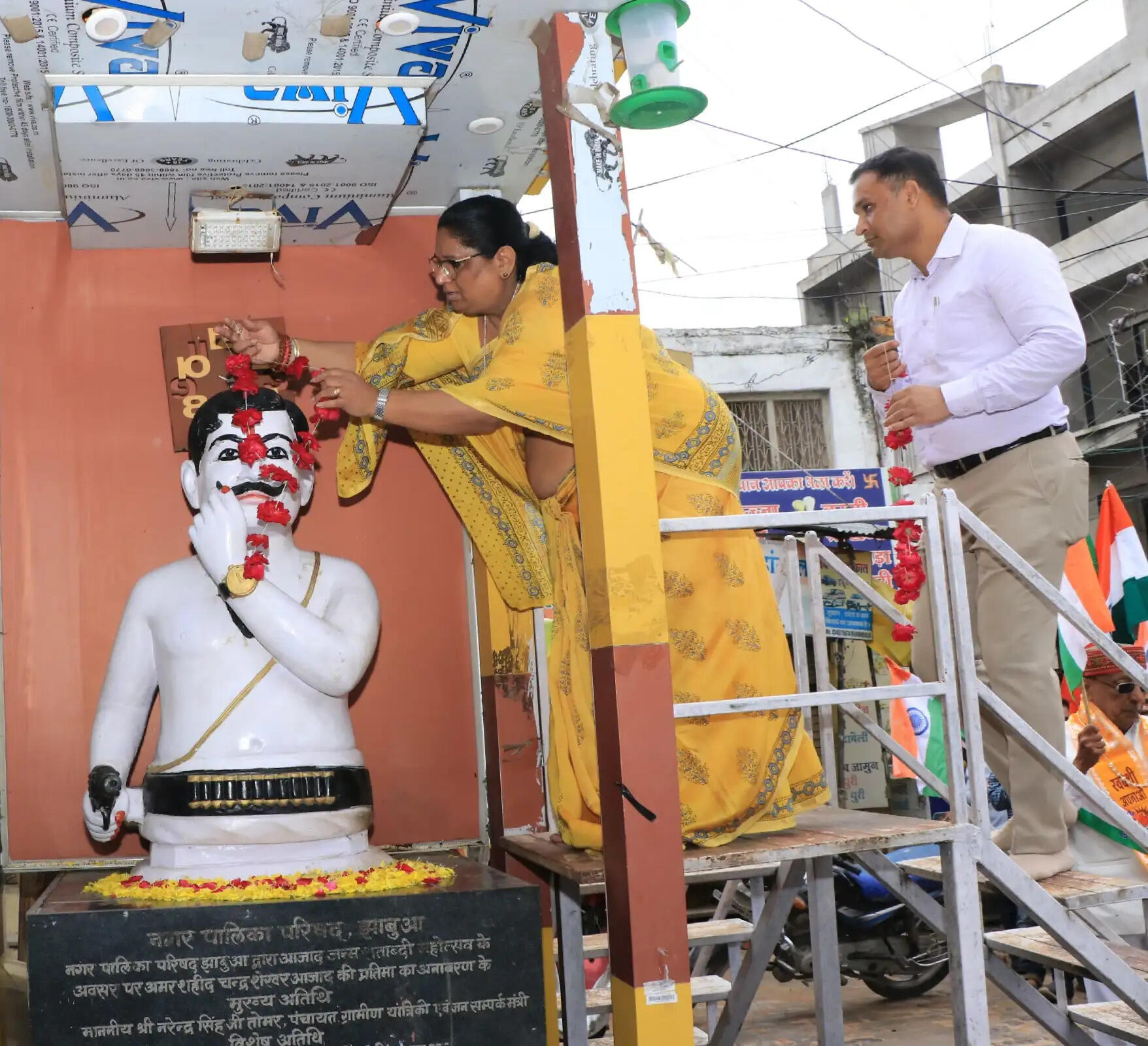झाबुआ: हर्षोल्लास पूर्वक हुआ राष्ट्रीय ध्वज का यशगान, तिरंगा रैली में शामिल हुआ समूचा नगर