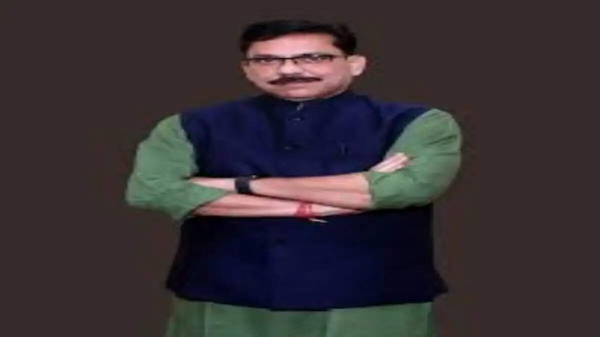 ऊर्जा मंत्री के भाई देवेंद्र तोमर का निधन,&nbsp;चिरायु अस्पताल&nbsp;में&nbsp;ली&nbsp;अंतिम&nbsp;सांस,&nbsp;राजनीतिक गलियारों में शोक की लहर&nbsp;