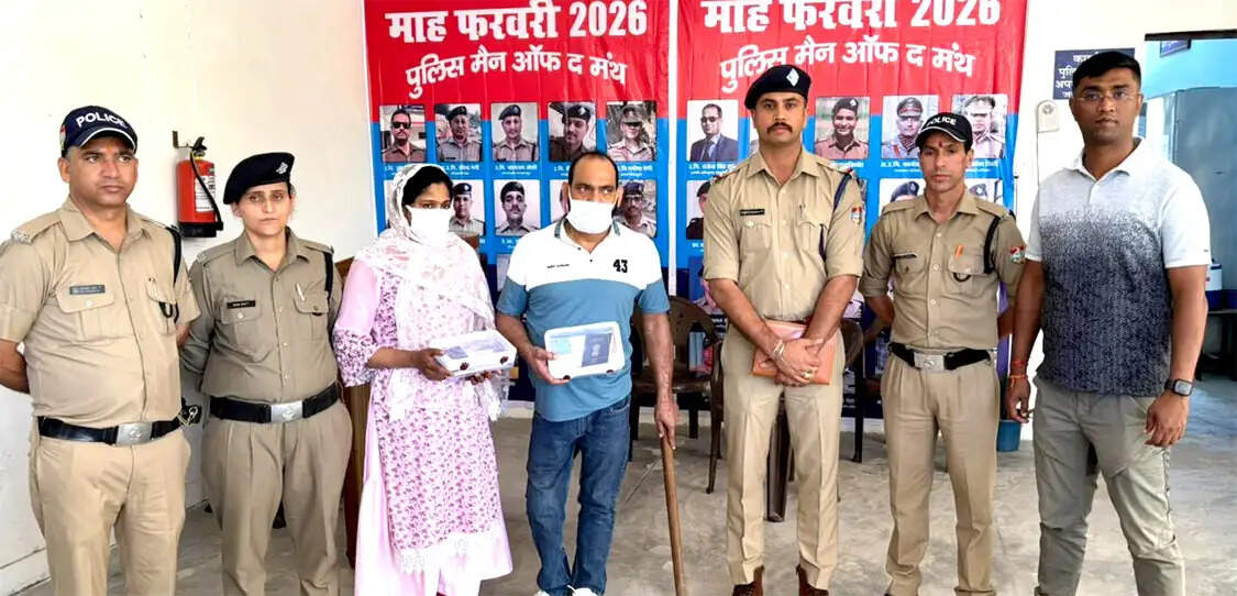 फर्जी दस्तावेजों के सहारे रह रही बांग्लादेशी महिला गिरफ्तार, मददगार भी दबोचा