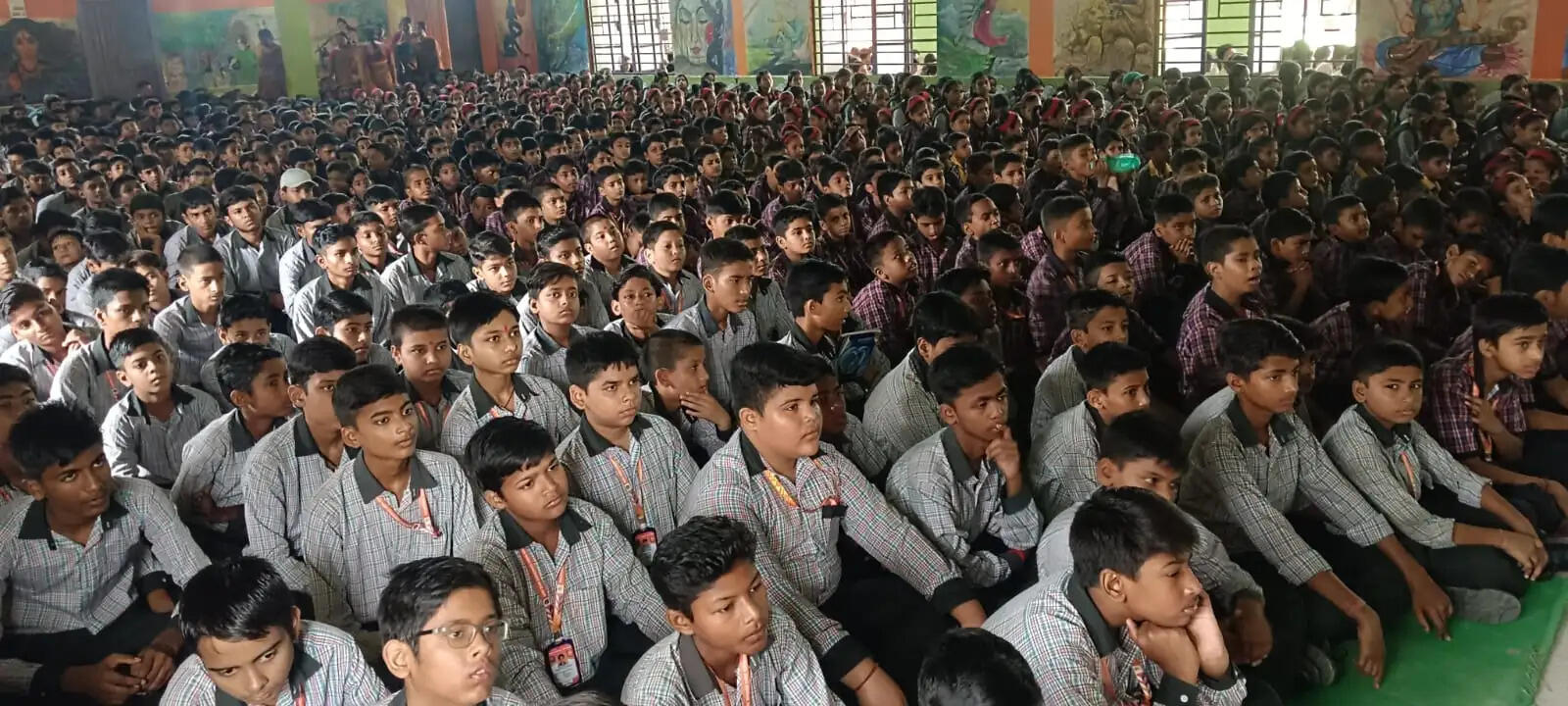 सरस्वती विद्या मंदिर में मनाया गया गुरु पूर्णिमा उत्सव
