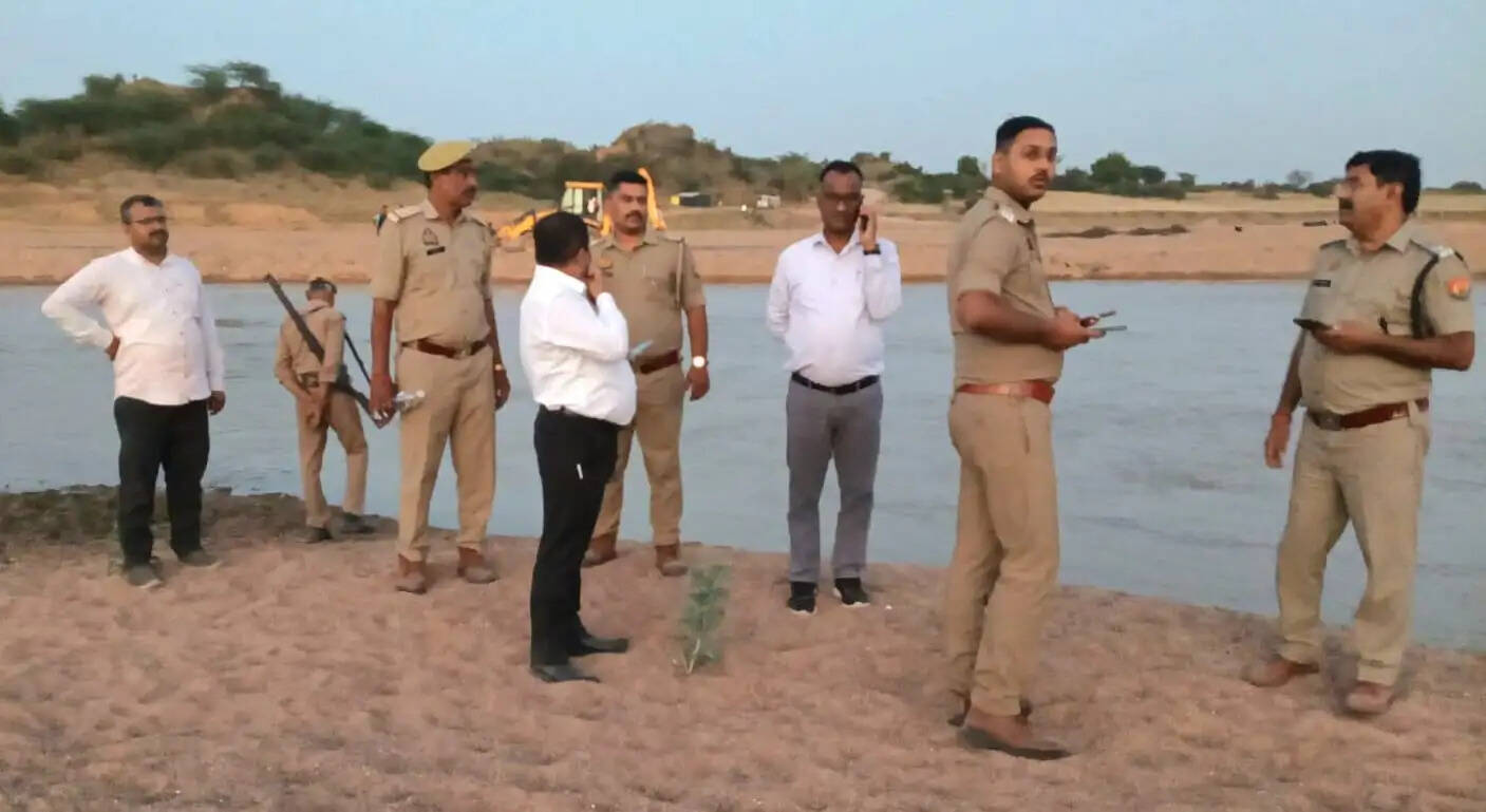 अवैध खनन पर जिलाधिकारी सख्त, 1.50 करोड़ से अधिक वसूली की तैयारी