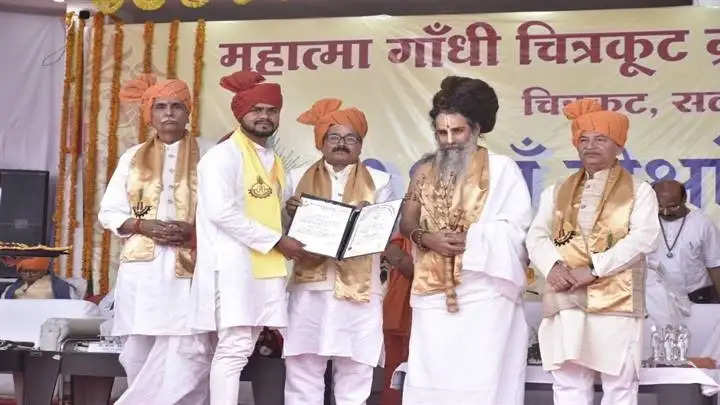 सतनाः चित्रकूट ग्रामोदय विश्वविद्यालय का 11वां दीक्षांत समारोह सम्पन्न