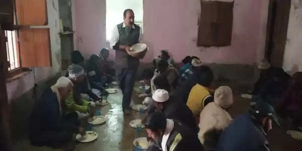 कांग्रेस के राजनीतिक पितामह स्वरूप नेताओं को दी गयी श्रद्धांजलि