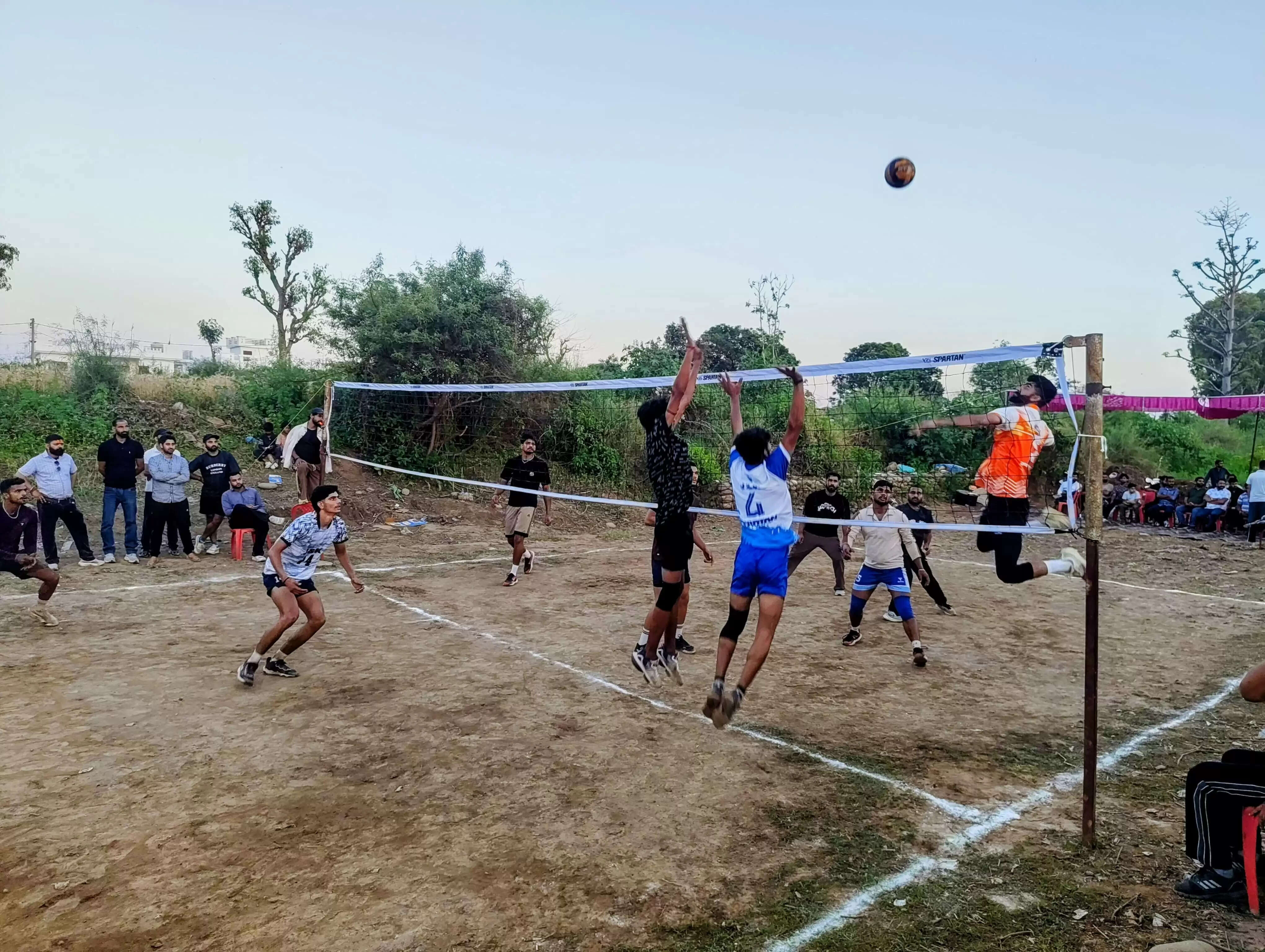 पट्याडी वॉलीबॉल टूर्नामेंट 2026 का खिताब पलांवाला क्लब के नाम