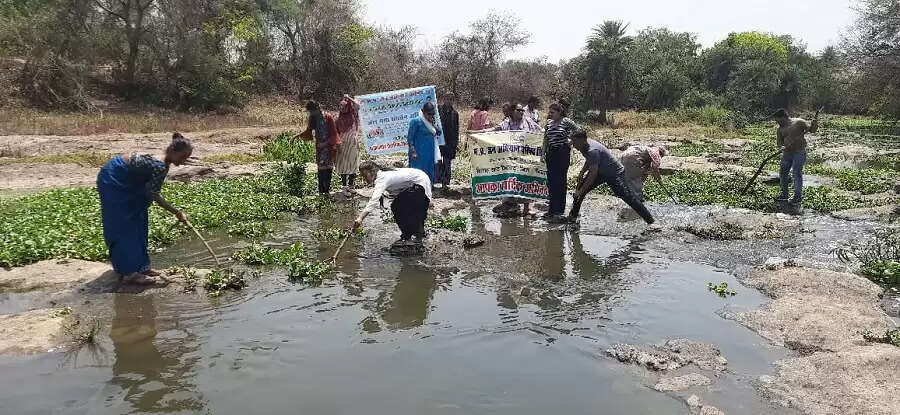मध्‍य प्रदेश में जन भागीदारी से चल रहे पानी सहेजने के कार्य