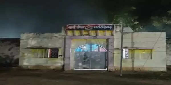 राजगढ़ः सहायक जेल अधीक्षक पर बंदी ने किया हमला, सिर में लगी गंभीर चोट