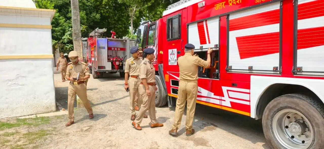 जौनपुर को मिले तीन नए अग्निशमन वाहन, आग और आपदा से निपटने की क्षमता बढ़ी