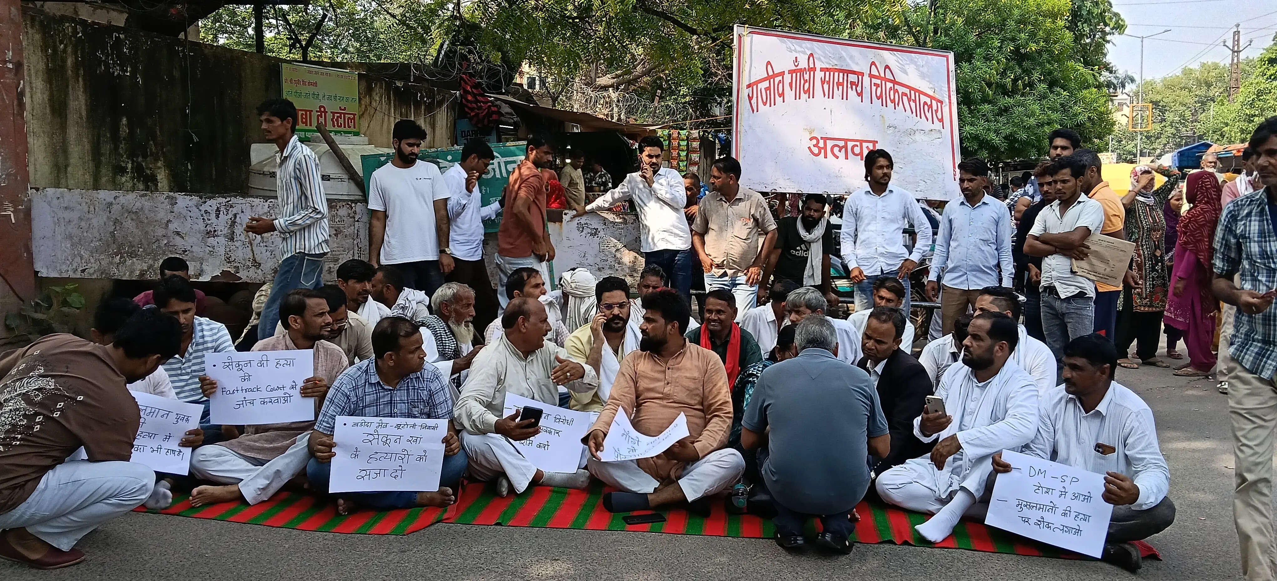 बड़ौदामेव में थाने के सामने युवक की हत्या, सिर पर पत्थर मारकर वारदात, आरोपित गिरफ्तार