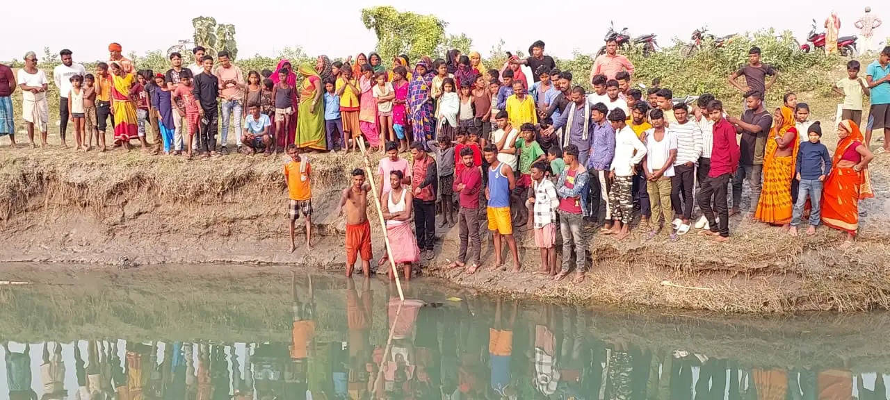 तीसरे दिन नहर में डूबे बालक का मिला शव