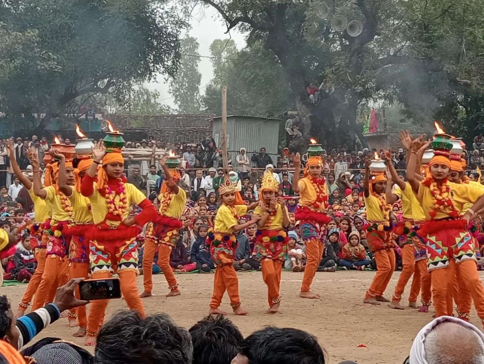 10 दिवसीय मेला महोत्सव में बुन्देलखंड के दिवारी की रही धूम